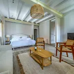 Brattia, Adults Only 4*