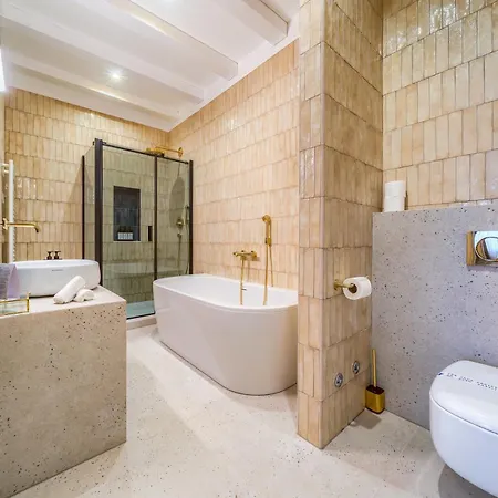 Hotel Brattia, Adults Only